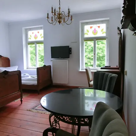 Domane Neu Gaarz Hotel 2*