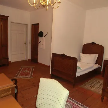 B&B Hotel Domaene Neu Gaarz 2*