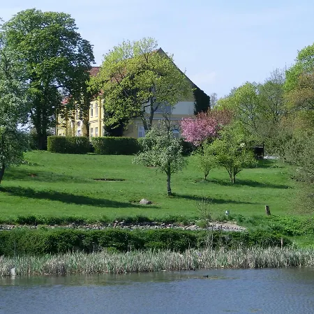 Hotel B&B Hotel Domaene Neu Gaarz Jabel