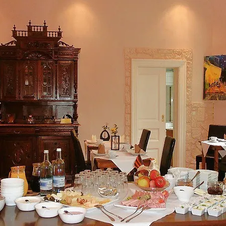 Hotel B&B Hotel Domaene Neu Gaarz 2*