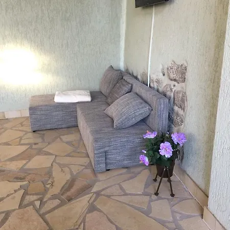 B&B Hotel Domaene Neu Gaarz 2*